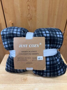 JUST COZY Black & Gray Plaid Sherpa Blanket